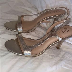 Additionelle Gold Heels